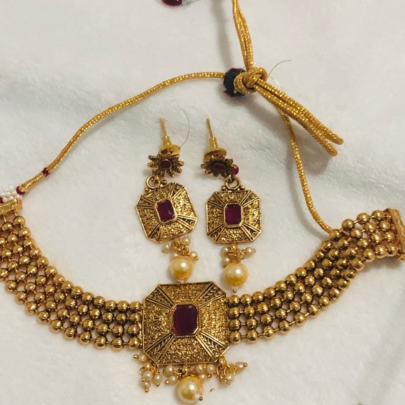 Jewelry - Picture 9 of 16